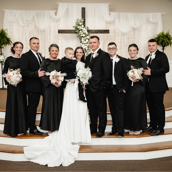 Meet your Posher, Ansley - Picture 2 of 9